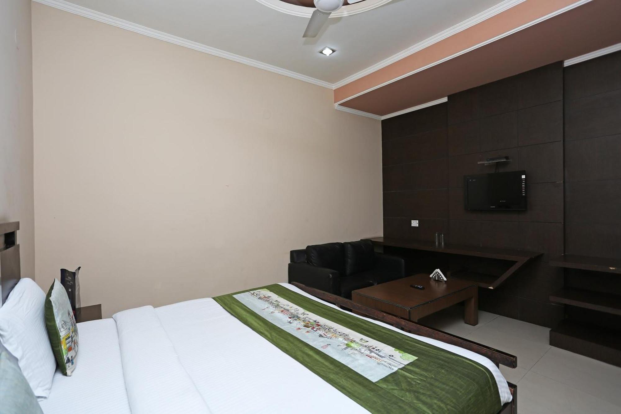 Hotel O Mukut Regency Ghaziabad Exterior foto